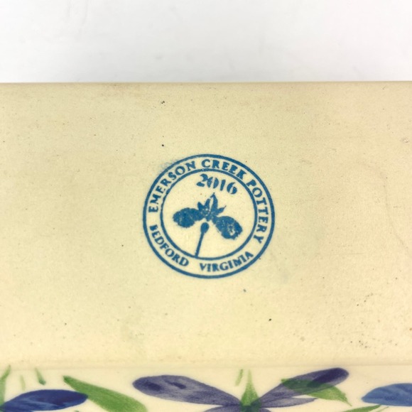 Emerson Creek Pottery Hand Painted Iris Cracker Basket - Picture 4 of 7